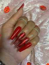 Load image into Gallery viewer, Kiss Me