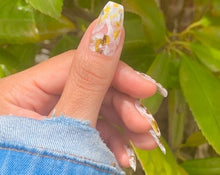 Load image into Gallery viewer, Golden